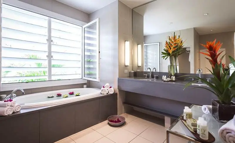 Carlisle-Suite-Bathroom