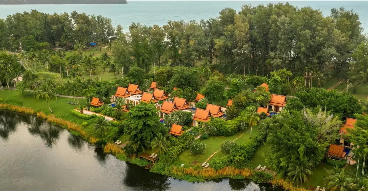 aerial-grand-lagoon-pool-villas-lagoon-beach_1