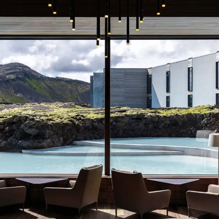 Blue Lagoon - Elegant Dining Room