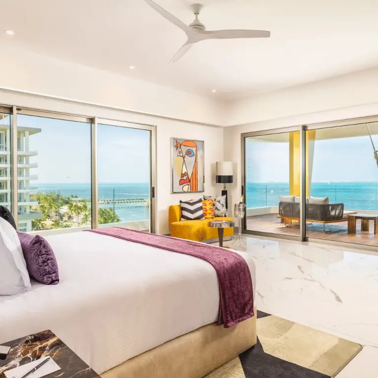 Mousai Corner Suite